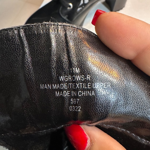 Guess boots 11M - Picture 3 of 3